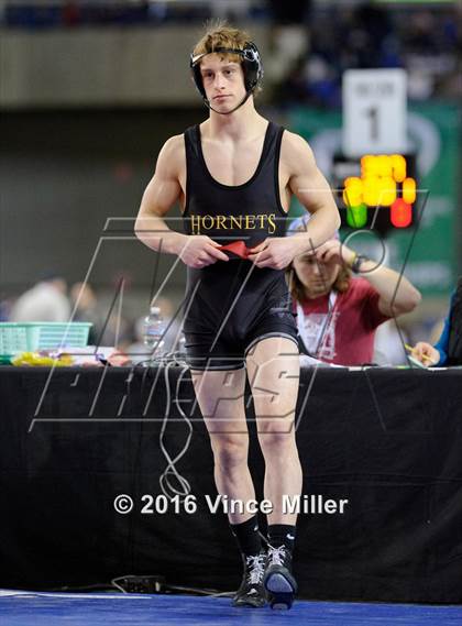 Thumbnail 2 in WIAA 3A 132 LB Championship photogallery.
