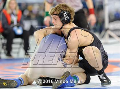 Thumbnail 2 in WIAA 3A 132 LB Championship photogallery.