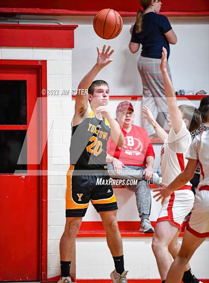 Thumbnail 3 in Burton vs Yorktown photogallery.
