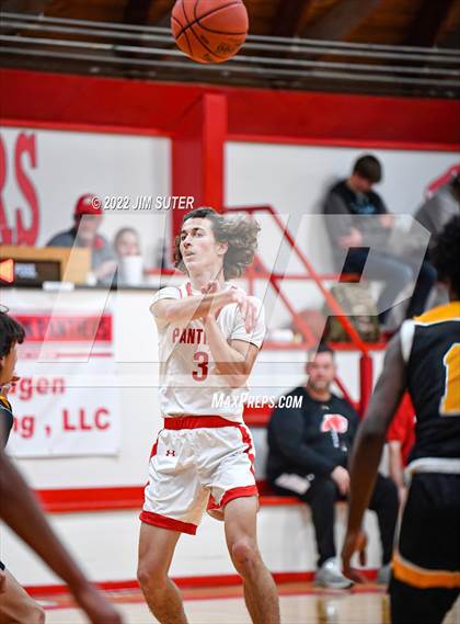 Thumbnail 1 in Burton vs Yorktown photogallery.
