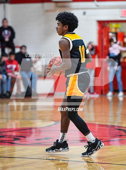 Thumbnail 1 in Burton vs Yorktown photogallery.