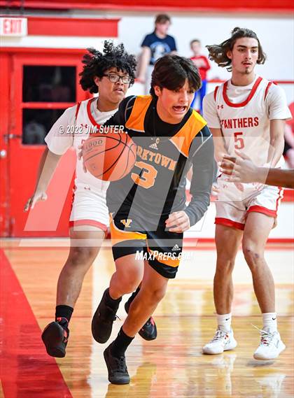 Thumbnail 3 in Burton vs Yorktown photogallery.