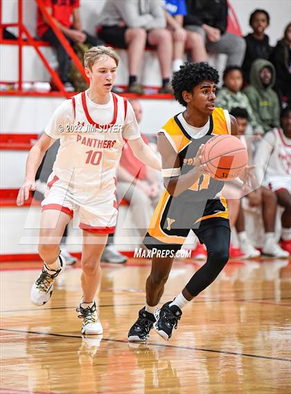 Thumbnail 1 in Burton vs Yorktown photogallery.