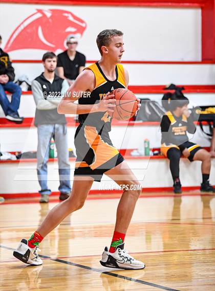 Thumbnail 2 in Burton vs Yorktown photogallery.