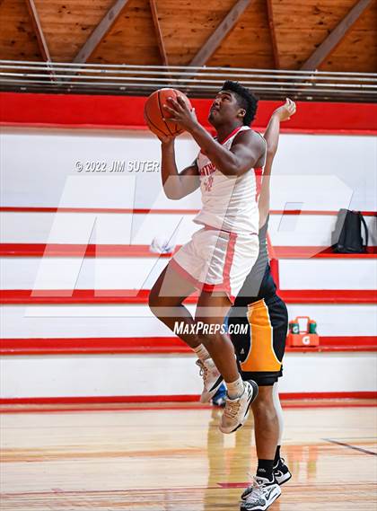 Thumbnail 1 in Burton vs Yorktown photogallery.