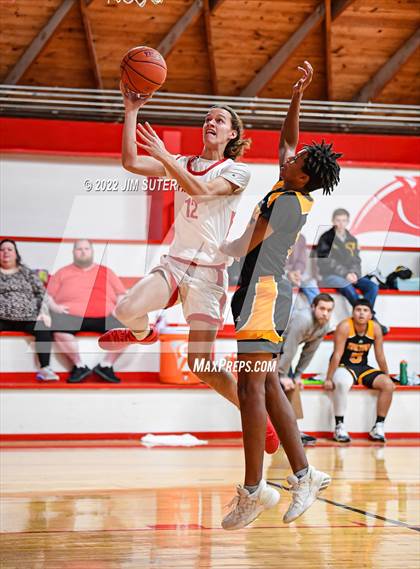 Thumbnail 3 in Burton vs Yorktown photogallery.