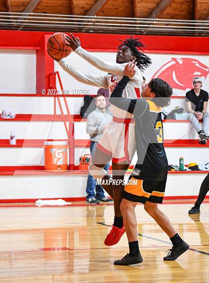Thumbnail 3 in Burton vs Yorktown photogallery.