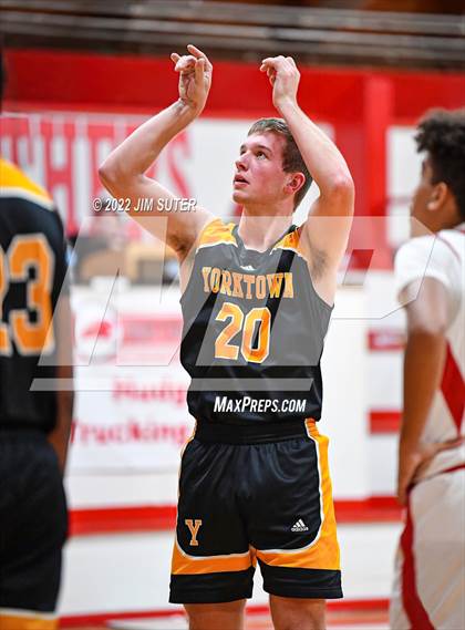 Thumbnail 3 in Burton vs Yorktown photogallery.