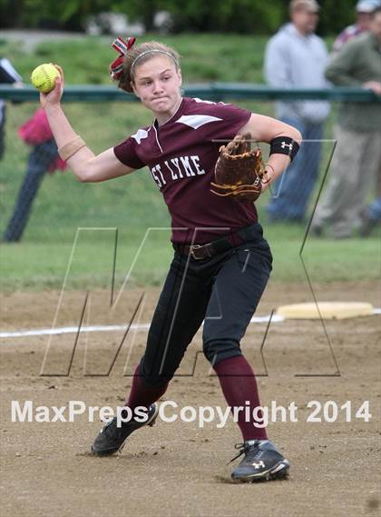 Thumbnail 3 in East Lyme vs Wheeler  (ECC Quarterfinal) photogallery.