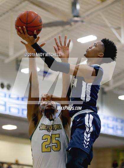 Thumbnail 3 in Holy Spirit Prep vs. Hamilton Heights Christian Academy photogallery.