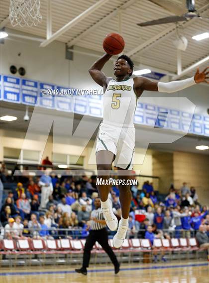 Thumbnail 2 in Holy Spirit Prep vs. Hamilton Heights Christian Academy photogallery.