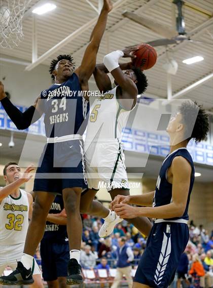 Thumbnail 3 in Holy Spirit Prep vs. Hamilton Heights Christian Academy photogallery.