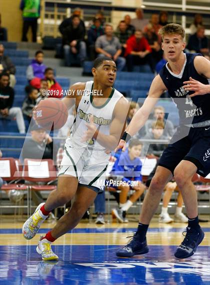 Thumbnail 3 in Holy Spirit Prep vs. Hamilton Heights Christian Academy photogallery.