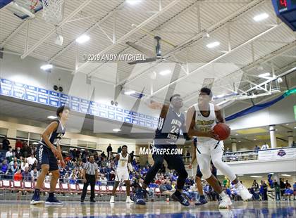 Thumbnail 3 in Holy Spirit Prep vs. Hamilton Heights Christian Academy photogallery.