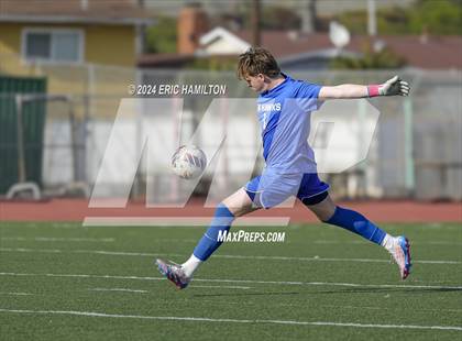 Thumbnail 3 in Redondo Union vs Palos Verdes (South High Holiday Tournament) photogallery.