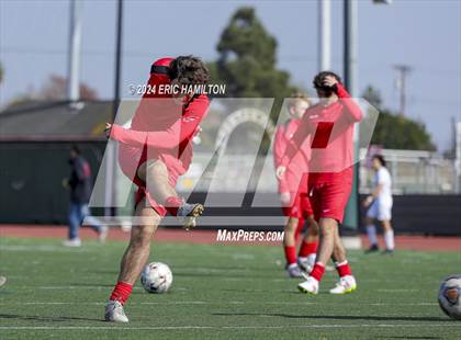 Thumbnail 1 in Redondo Union vs Palos Verdes (South High Holiday Tournament) photogallery.