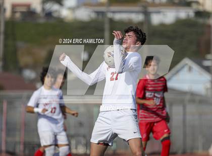 Thumbnail 2 in Redondo Union vs Palos Verdes (South High Holiday Tournament) photogallery.