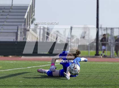 Thumbnail 2 in Redondo Union vs Palos Verdes (South High Holiday Tournament) photogallery.