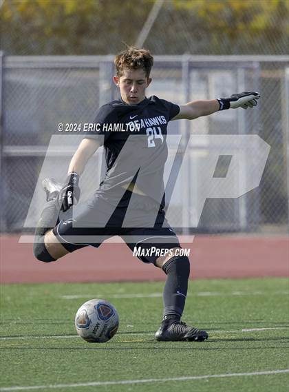 Thumbnail 2 in Redondo Union vs Palos Verdes (South High Holiday Tournament) photogallery.