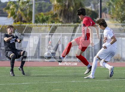 Thumbnail 2 in Redondo Union vs Palos Verdes (South High Holiday Tournament) photogallery.