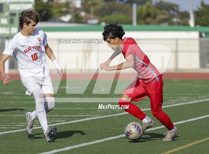Thumbnail 2 in Redondo Union vs Palos Verdes (South High Holiday Tournament) photogallery.