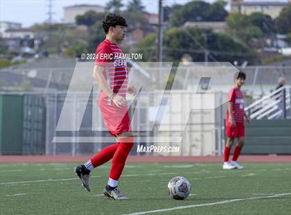 Thumbnail 1 in Redondo Union vs Palos Verdes (South High Holiday Tournament) photogallery.