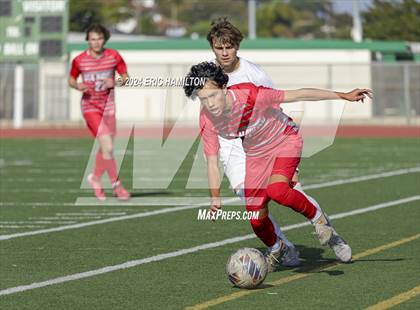 Thumbnail 1 in Redondo Union vs Palos Verdes (South High Holiday Tournament) photogallery.