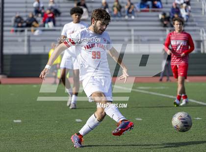 Thumbnail 3 in Redondo Union vs Palos Verdes (South High Holiday Tournament) photogallery.