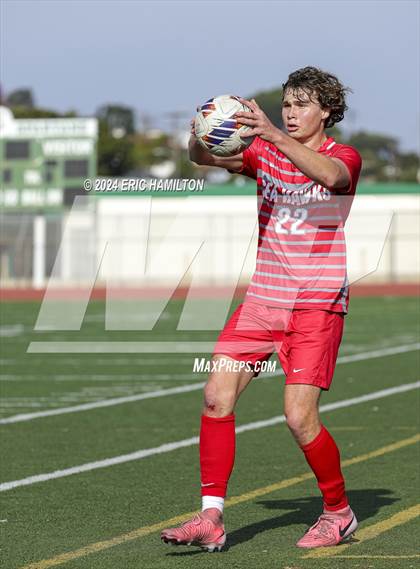 Thumbnail 2 in Redondo Union vs Palos Verdes (South High Holiday Tournament) photogallery.