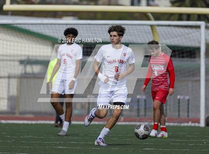 Thumbnail 3 in Redondo Union vs Palos Verdes (South High Holiday Tournament) photogallery.