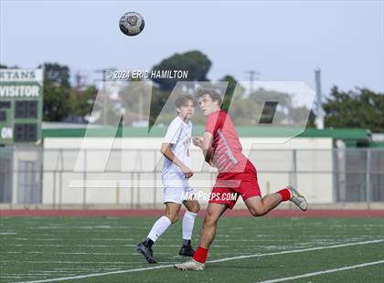 Thumbnail 2 in Redondo Union vs Palos Verdes (South High Holiday Tournament) photogallery.