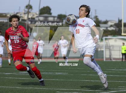 Thumbnail 3 in Redondo Union vs Palos Verdes (South High Holiday Tournament) photogallery.