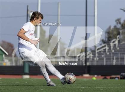 Thumbnail 3 in Redondo Union vs Palos Verdes (South High Holiday Tournament) photogallery.