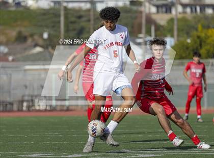 Thumbnail 2 in Redondo Union vs Palos Verdes (South High Holiday Tournament) photogallery.