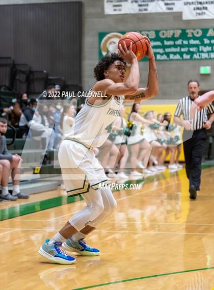 Thumbnail 2 in Kelso @ Timberline (WIAA 3A District semi-final) photogallery.