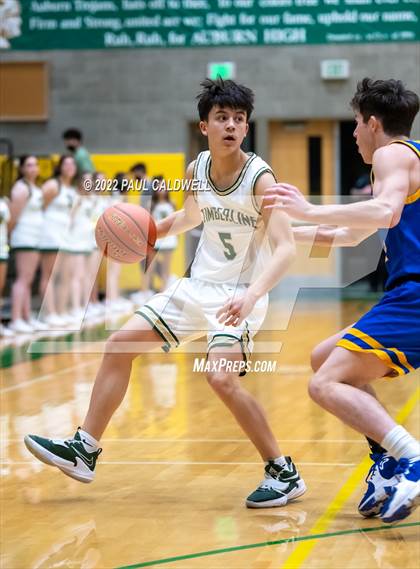 Thumbnail 1 in Kelso @ Timberline (WIAA 3A District semi-final) photogallery.