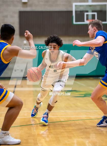 Thumbnail 1 in Kelso @ Timberline (WIAA 3A District semi-final) photogallery.