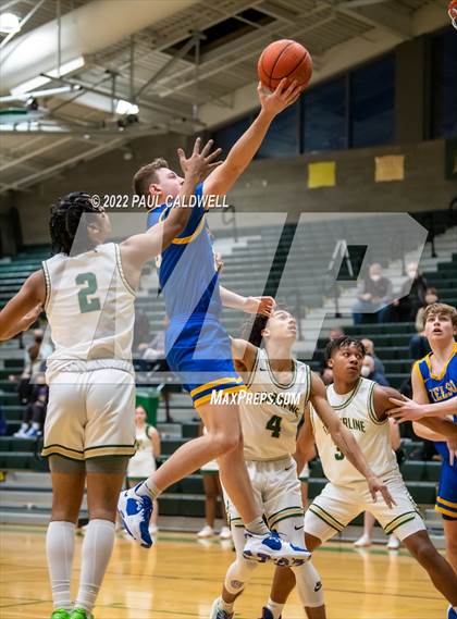 Thumbnail 2 in Kelso @ Timberline (WIAA 3A District semi-final) photogallery.
