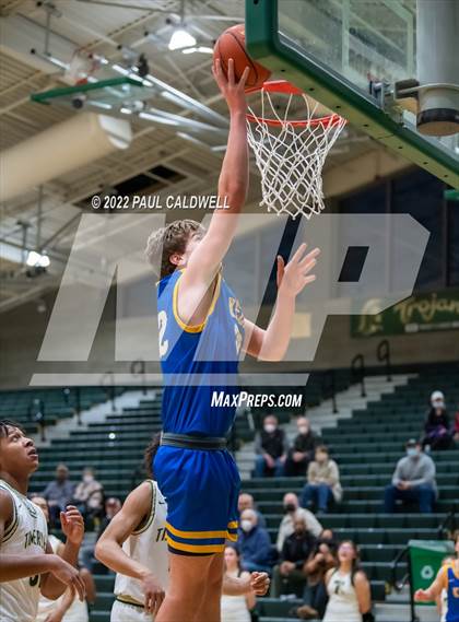 Thumbnail 3 in Kelso @ Timberline (WIAA 3A District semi-final) photogallery.
