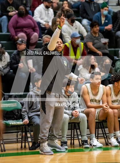 Thumbnail 1 in Kelso @ Timberline (WIAA 3A District semi-final) photogallery.