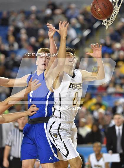 Thumbnail 1 in Lincoln vs. Seattle Prep (WIAA 3A Quarterfinal) photogallery.