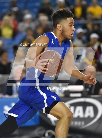 Thumbnail 2 in Lincoln vs. Seattle Prep (WIAA 3A Quarterfinal) photogallery.