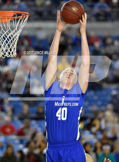 Thumbnail 3 in Lincoln vs. Seattle Prep (WIAA 3A Quarterfinal) photogallery.