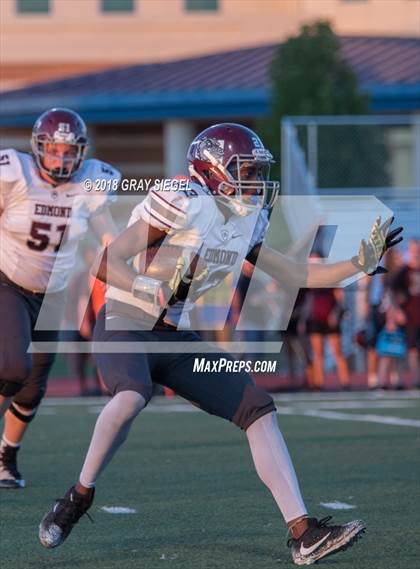 Thumbnail 1 in Edmond Memorial @ Deer Creek photogallery.