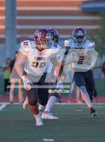 Thumbnail 1 in Edmond Memorial @ Deer Creek photogallery.