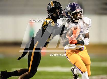 Thumbnail 1 in Northwestern vs Irmo (SCHSL 5A Division 2 Final)  photogallery.