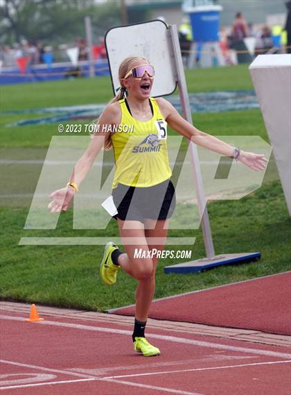 Thumbnail 2 in CHSAA 4A Finals (1600 Meter) photogallery.