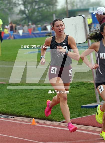 Thumbnail 3 in CHSAA 4A Finals (1600 Meter) photogallery.
