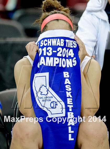 Thumbnail 3 in Modesto Christian vs Florin (CIF SJS D3 Final) photogallery.