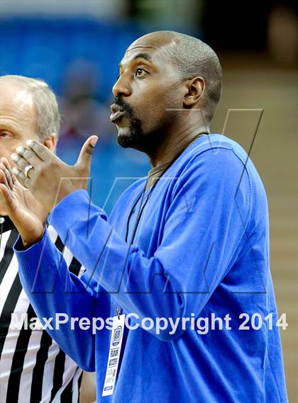 Thumbnail 2 in Modesto Christian vs Florin (CIF SJS D3 Final) photogallery.